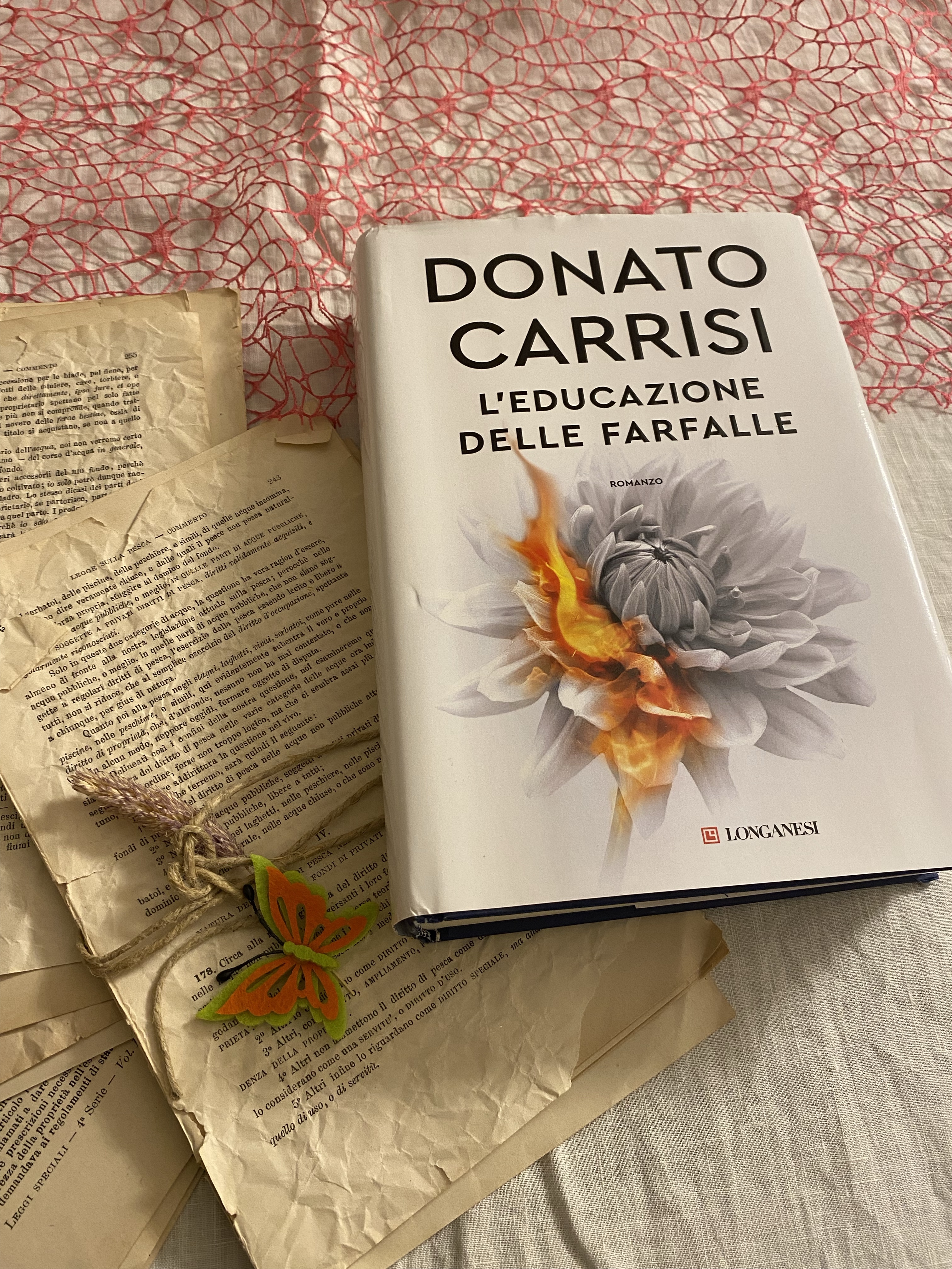 L'EDUCAZIONE DELLE FARFALLE di Donato Carrisi – Libri nell'aria